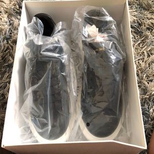 Alexander McQueen queens